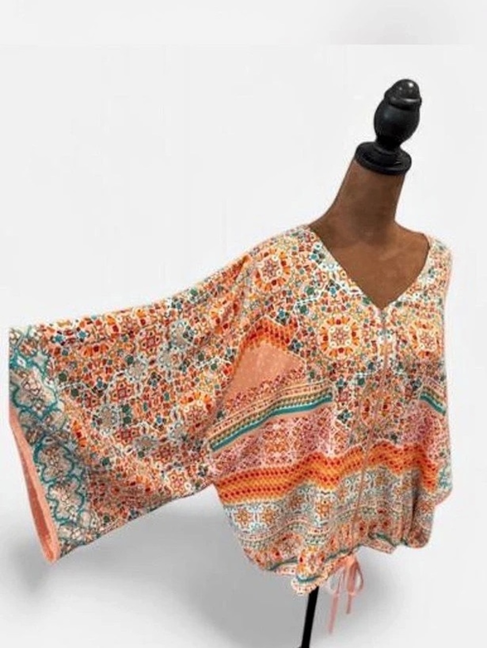 Chico’s Tile Print Kimono Fringe Sleeve Zip Front Top Size 3 New Condition